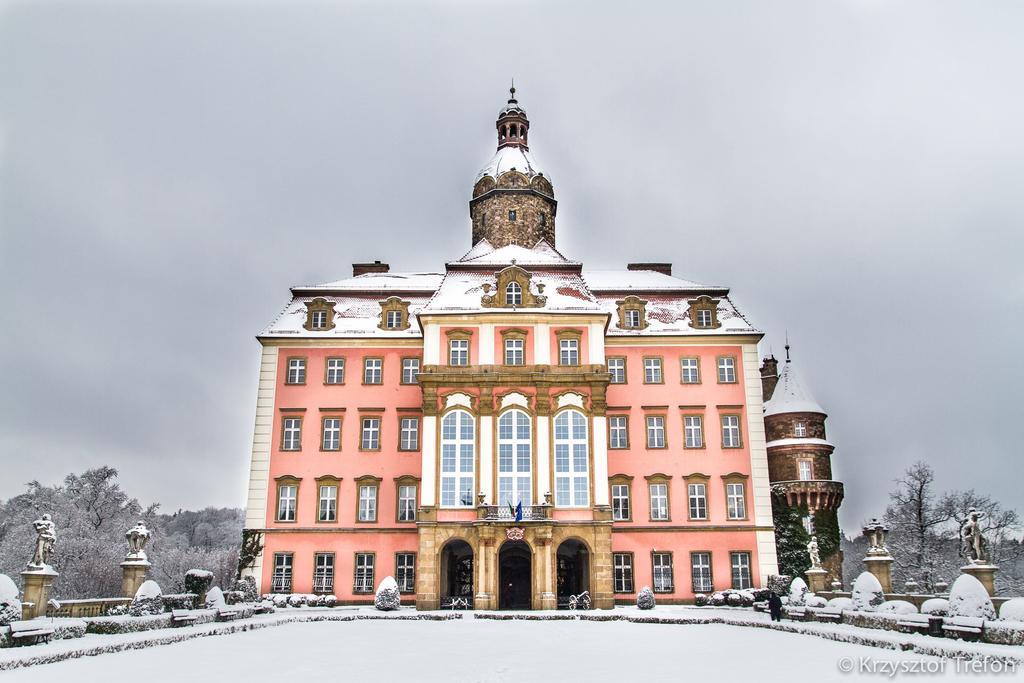 Guest House Wanda Wałbrzych Kültér fotó