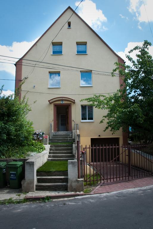 Guest House Wanda Wałbrzych Kültér fotó